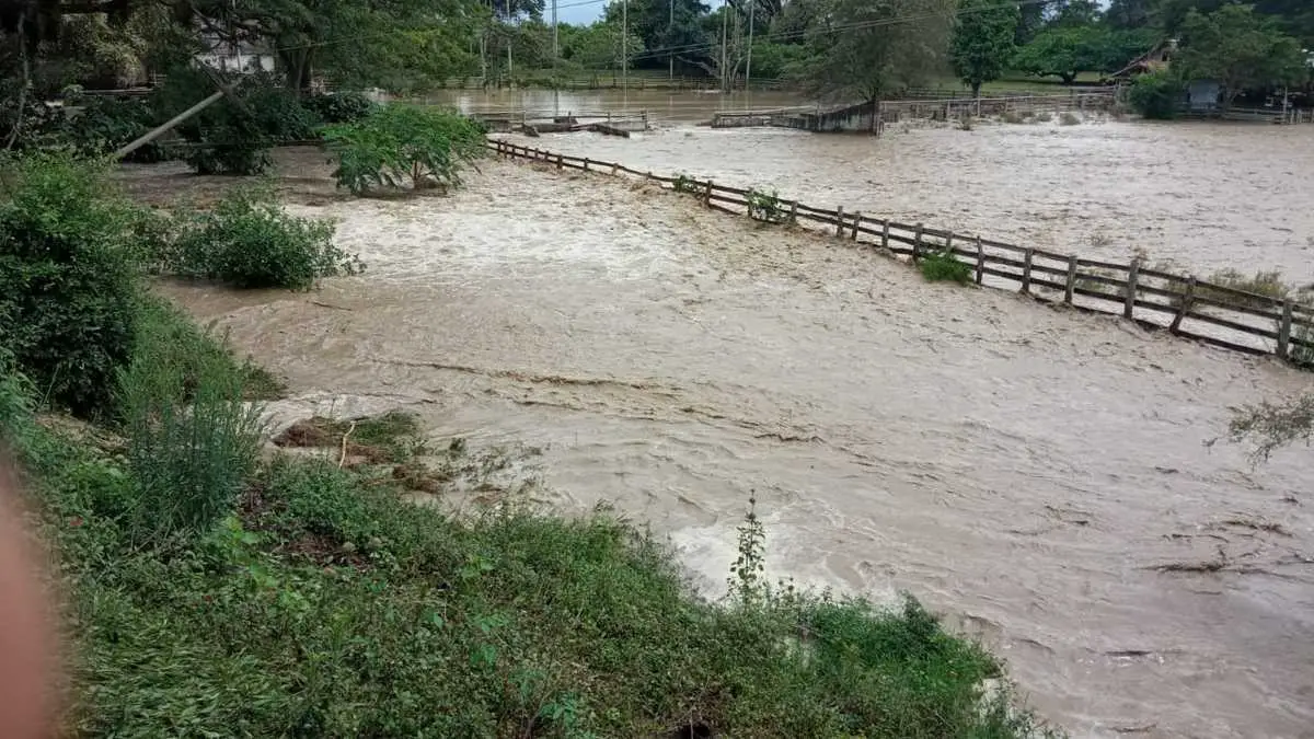 Las fuertes lluvias en el Valle tienen en alerta a 15 municipios