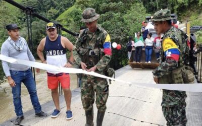 «Controversia en el Cauca: disidencias de las Farc inauguran puente