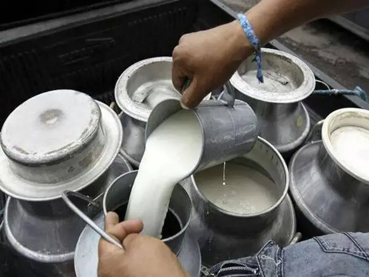Cuatro empresas habrían adulterado leche con lactosuero