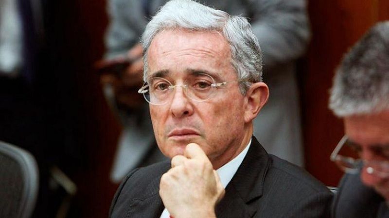 Uribe cuestiona cese al fuego bilateral con el Eln