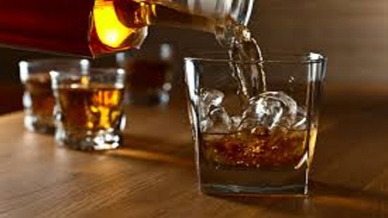 ¿Por qué el Whisky sabe mejor con agua?