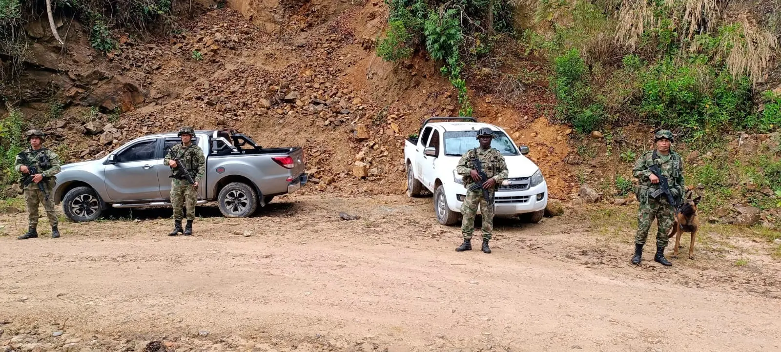 Ejército recuperó vehículos hurtados e incauta material de intendencia