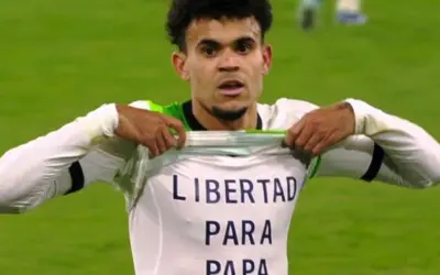 Este gol es por la libertad de mi padre y de todos los secuestrados de mi país: Luis Díaz