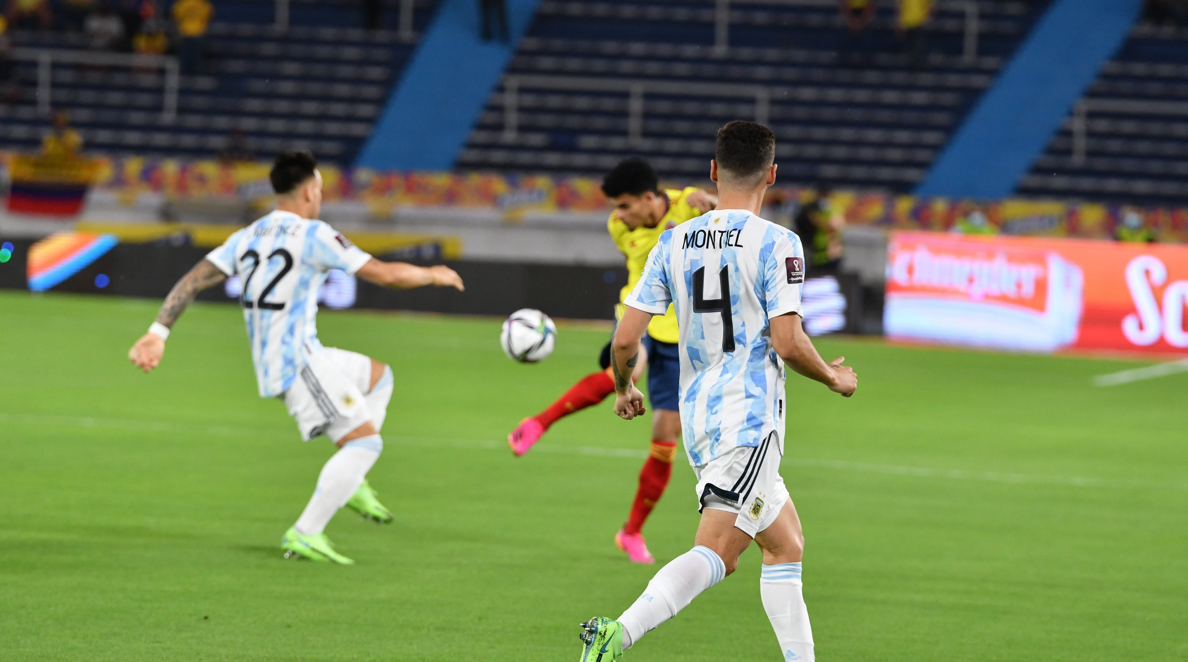 Definidos árbitros para partido Argentina  vs. Colombia
