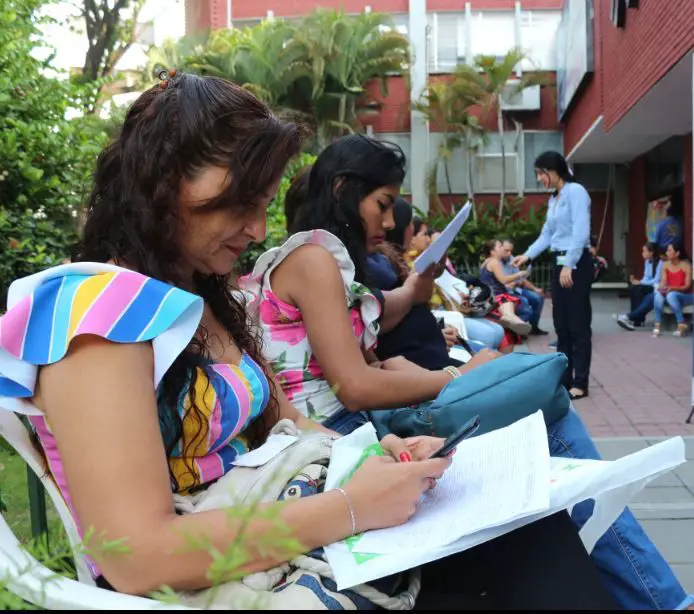 Deudas que colombianos no podrían pagar: Microcréditos y préstamos personales