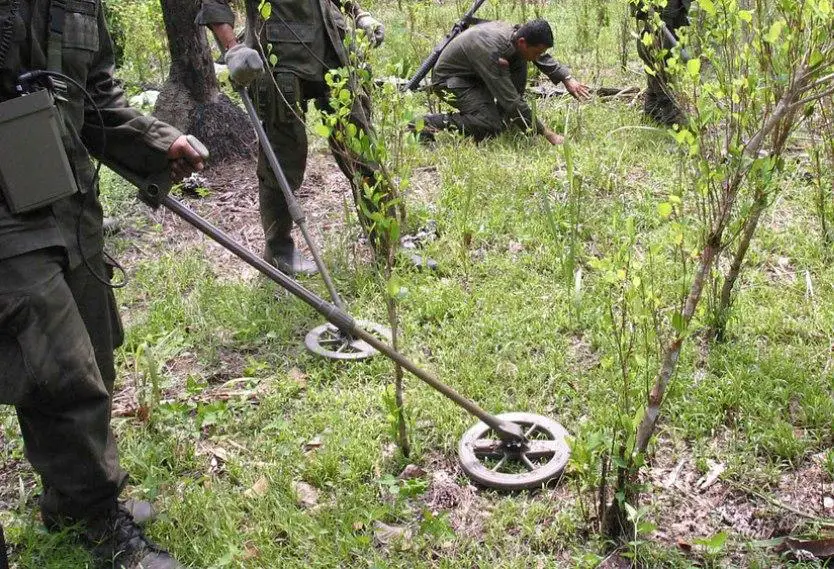 ExFarc entregan información sobre minas antipersonales