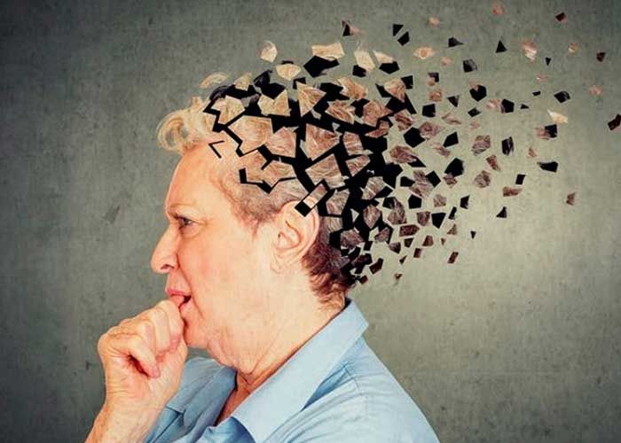 ¿Por qué el alzhéimer es más común en las mujeres?