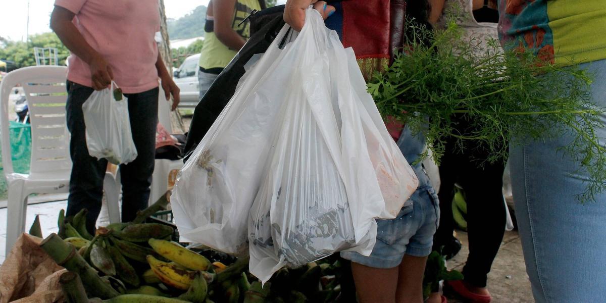 Productos de plástico que quedarán prohibidos en Colombia a partir de julio