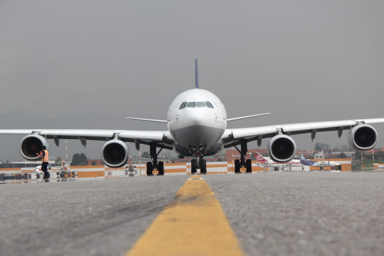 Ante reducción de medidas y restricciones crece la demanda de vuelos internacionales