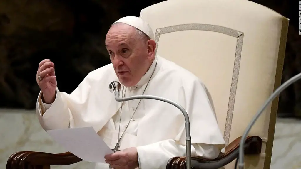 Papa Francisco pide acompañar a hijos con «orientación sexual diferente»
