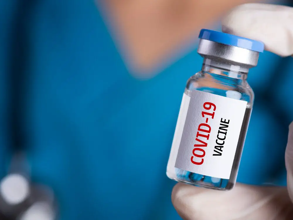 Llegó a Colombia un nuevo lote con más de 200.000 vacunas contra la COVID