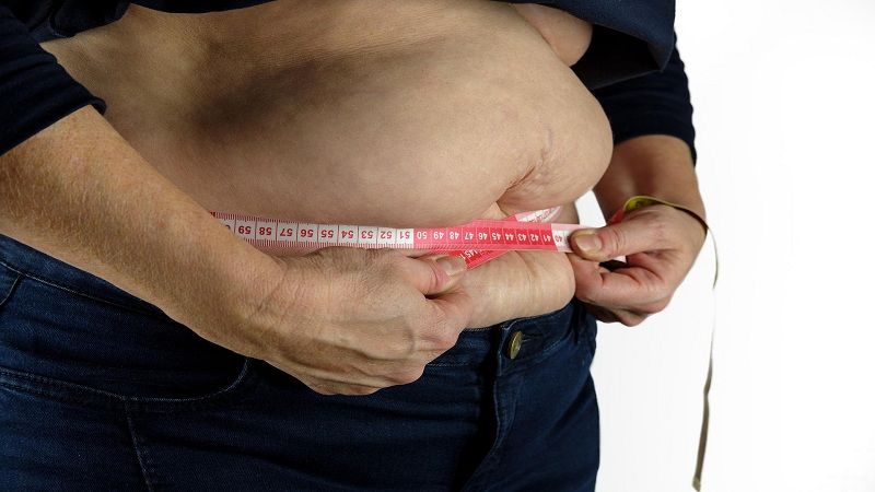 La obesidad y el sobrepeso generan riesgos adicionales para la mujer en la menopausia