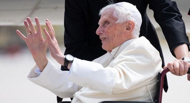 Benedicto XVI no hizo nada para impedir el abuso a cuatro menores