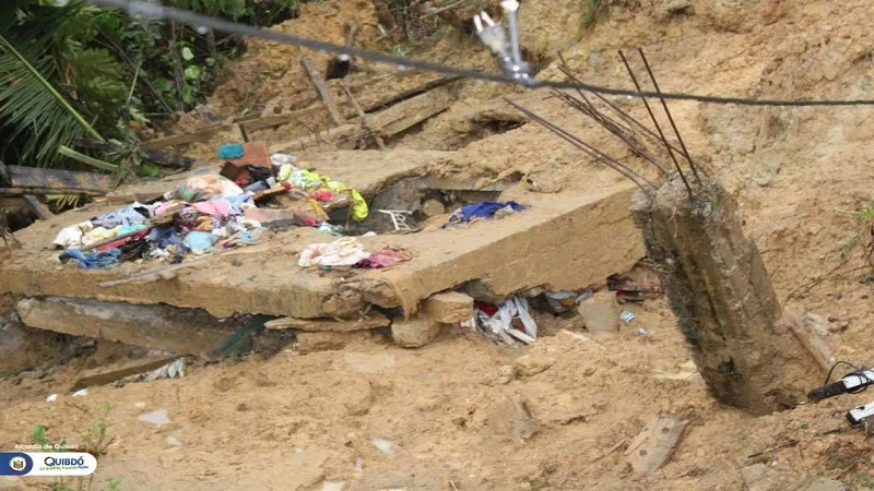 Un alud de tierra sepultó una vivienda en Quibdó Chocó
