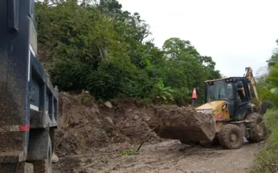 Alerta roja en 14 municipios del Huila por deslizamientos