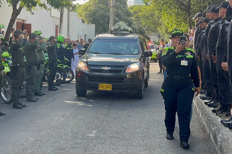 Investigaciones por asesinato de policía continúan