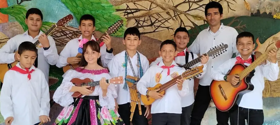 Niños músicos de Palermo piden ayuda para viajar a San Agustín