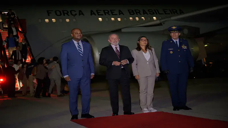 Lula llegó a Colombia