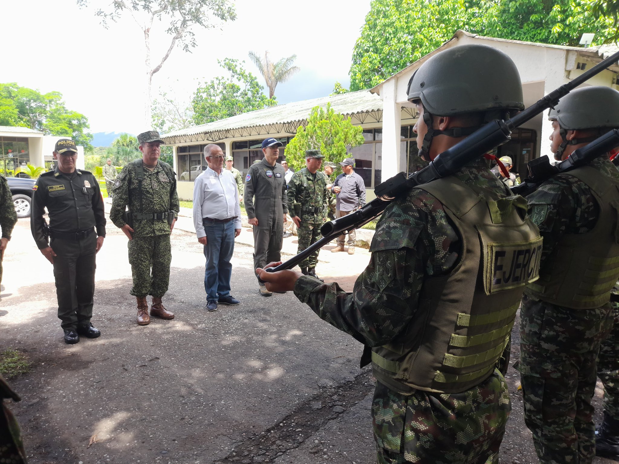 Aumento del pie de fuerza para el Huila y Caquetá