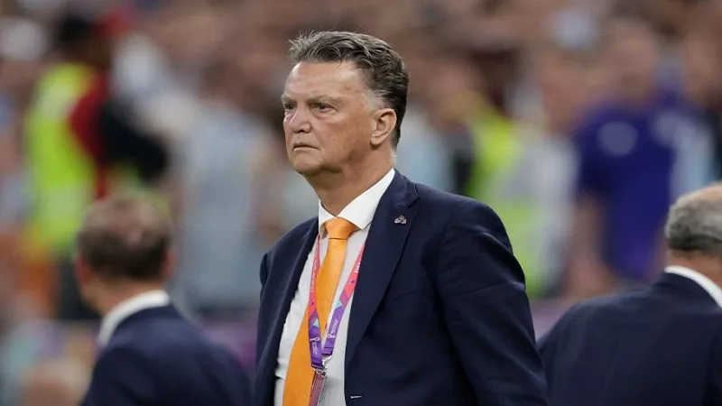 Van Gaal dejó de ser el técnico de Países Bajos