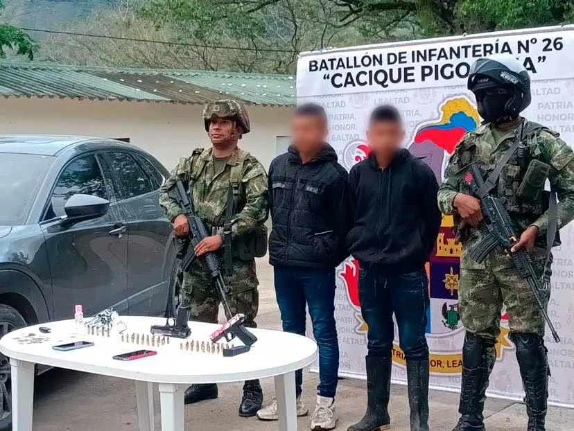 Ejército recuperó a dos menores forzados por las disidencias a realizar acciones criminales en Huila