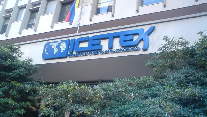 Icetex anuncia reducción en tasa de interés para deudores