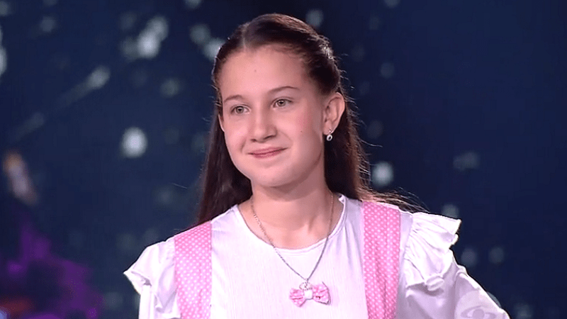 Linda Yesenia sigue brillando en la ‘La Voz Kids’