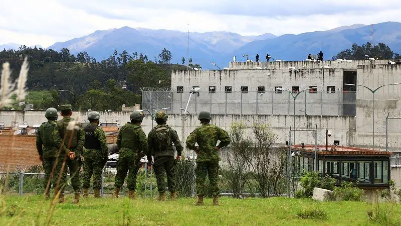 Riña en cárcel de Ecuador deja varios muertos
