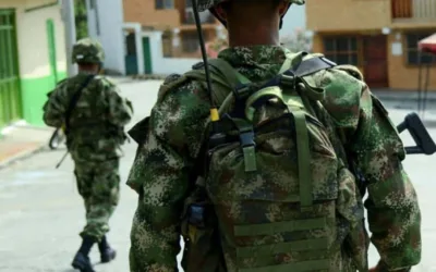 Hostigamiento contra el Ejército en La Plata deja un soldado muerto