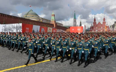  Así fue el opaco desfile de Putín en Moscú