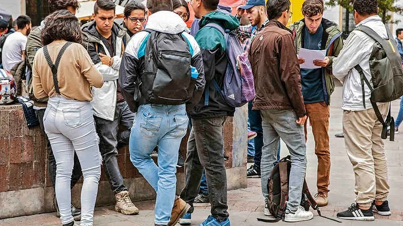 Alerta de Anif: Ingresos salariales de jóvenes retroceden un 2,5% en una década