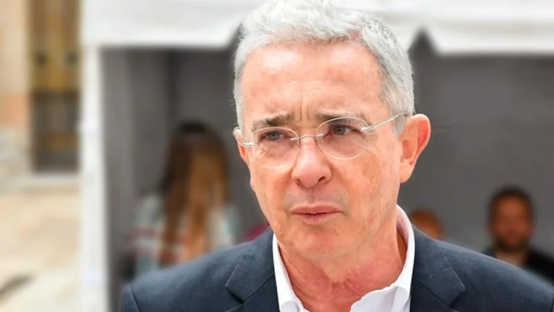 Senadora sugiere evaluar el esquema de seguridad del expresidente Uribe Vélez