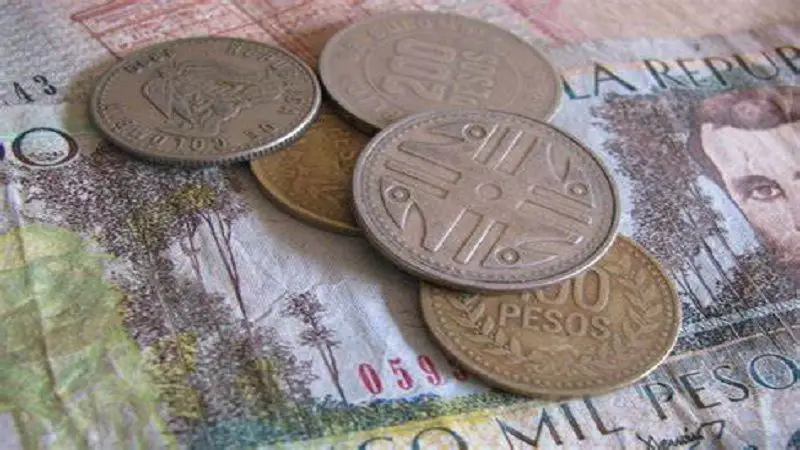 Monedas devaluadas frente al dólar