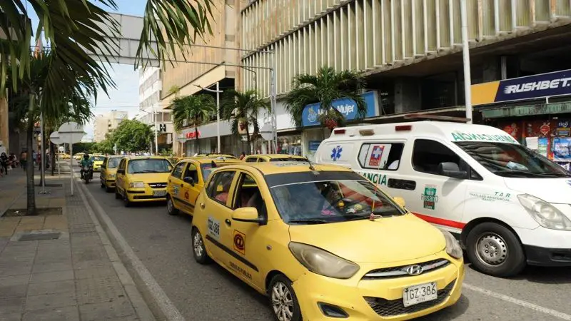 Taxistas de Neiva reciben capacitaciones para ofrecer mejores servicios