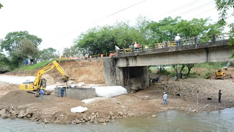Avanza proyecto de construcción del puente arenoso