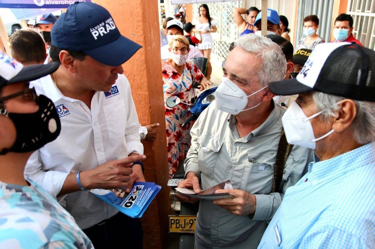 Uribe recorrió el Huila, en apoyo a candidatos del Centro Democrático