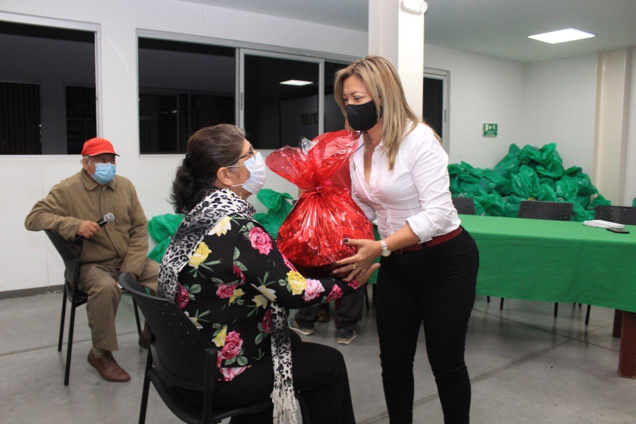 Maribel Suárez Burgos, una Gestora Social que trabaja por mejorar la calidad de vida de las familias vulnerables