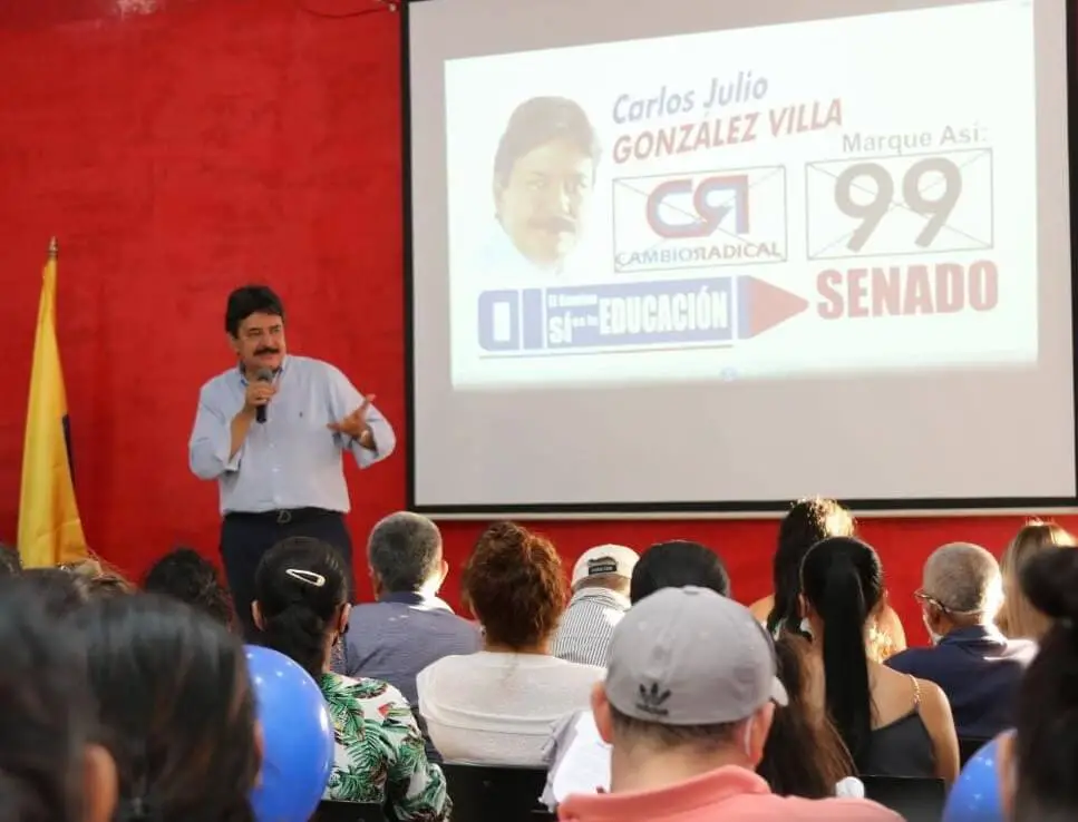 Carlos Julio González Villa con paso firme al Senado