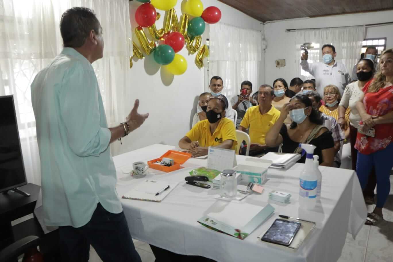 Gorky Muñoz Calderón un alcalde que ejerce su gobierno fuera del escritorio y con las comunidades