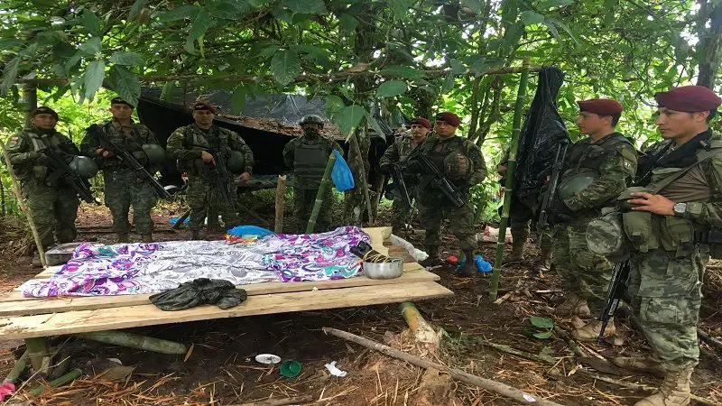 En Ecuador encuentran base abandonada de disidencias de las FARC