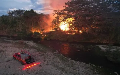 Al toque de sirena accionan los cuerpos de bomberos en varios municipios del Huila