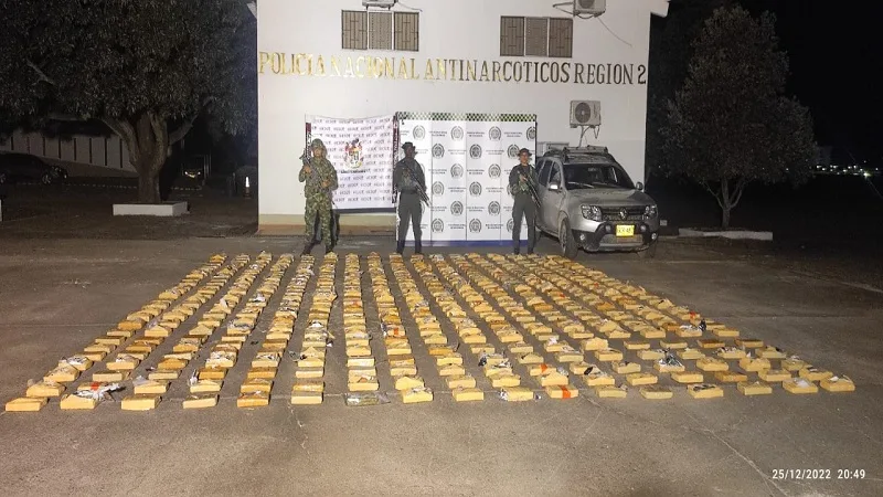 Incautan millonario cargamento de marihuana