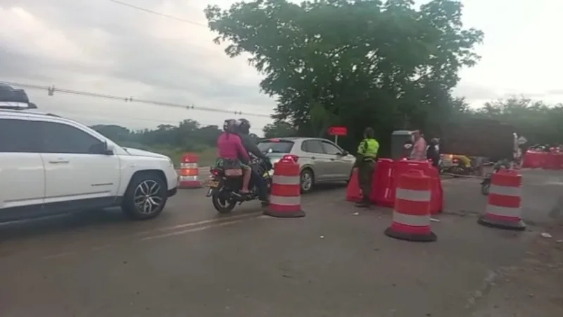 Lluvias generaron paso restringido en el sector del puente Arenoso