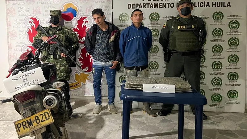 Capturan a dos sujetos y logran la incautación de tres kilos de marihuana