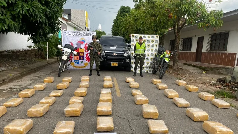 Incautan más de 600 kilos de marihuana en medio de un torrencial aguacero