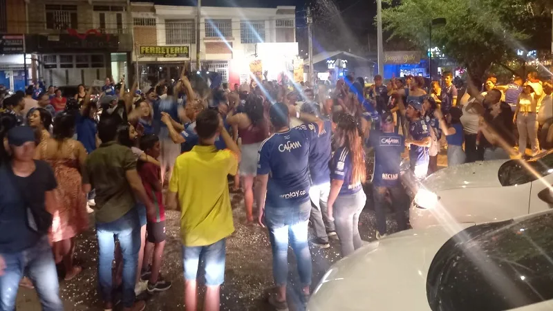 Video: hinchas de Millonarios en Neiva, celebraron la estrella 16