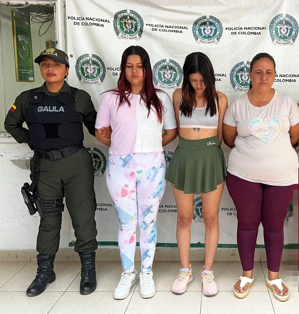 Madre e hijas detenidas por extorsión en La Plata