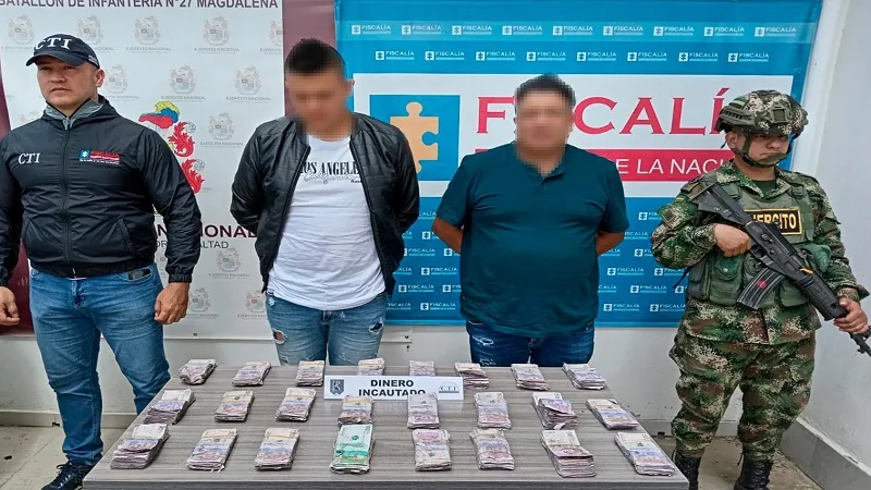 Padre e hijo detenidos con más de 100 millones de pesos en vías de Pitalito