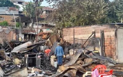 Tres viviendas consumidas por el fuego en la ciudad de Neiva