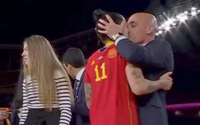 Jenni Hermoso desmiente a Luis Rubiales por el beso; Selección de España